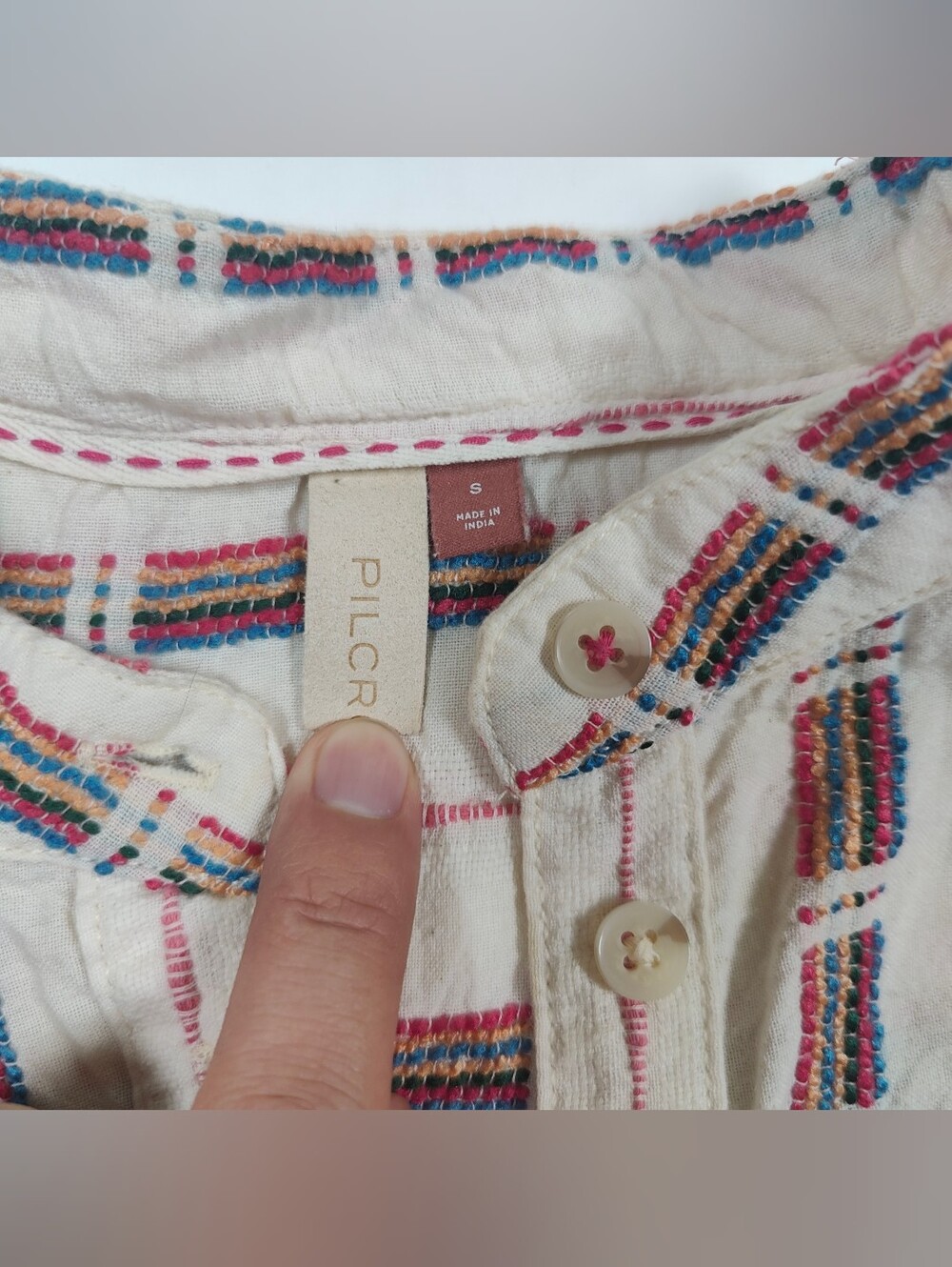 Pilcro The Bella Puff Sleeve Cotton Ivory Blouse Rainbow Embroided Size S - Picture 2 of 9